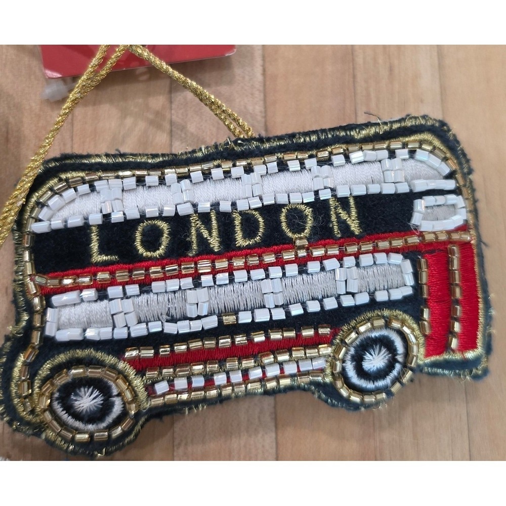 NWT set 3 London souvenir Transport Beaded Christmas Ornaments Taxi Bus Train - Picture 5 of 7